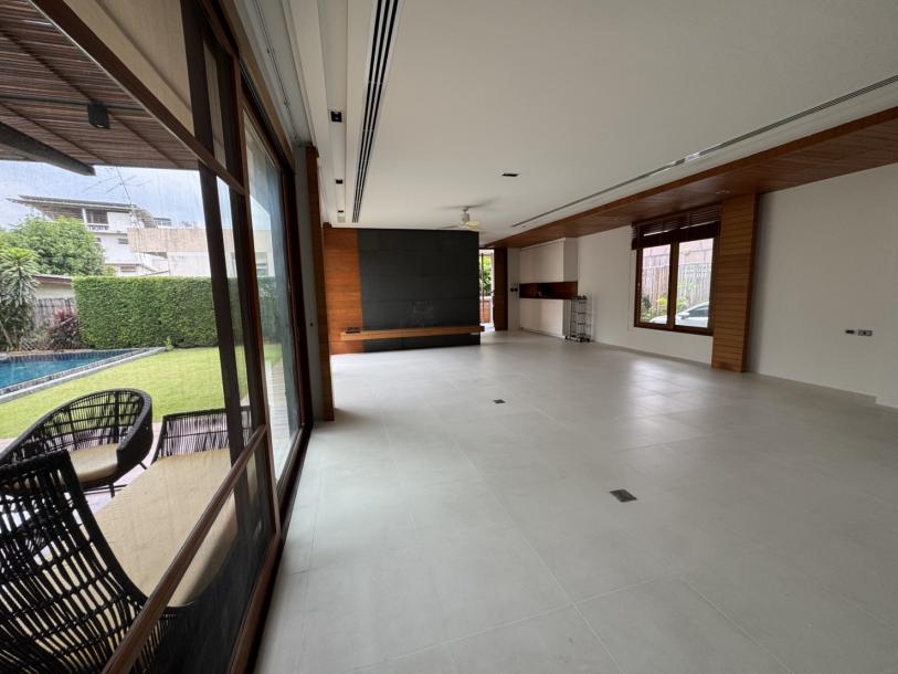 4 Bed, 6 Bath, HouseFor Sale, Phra Khanong, Bangkok