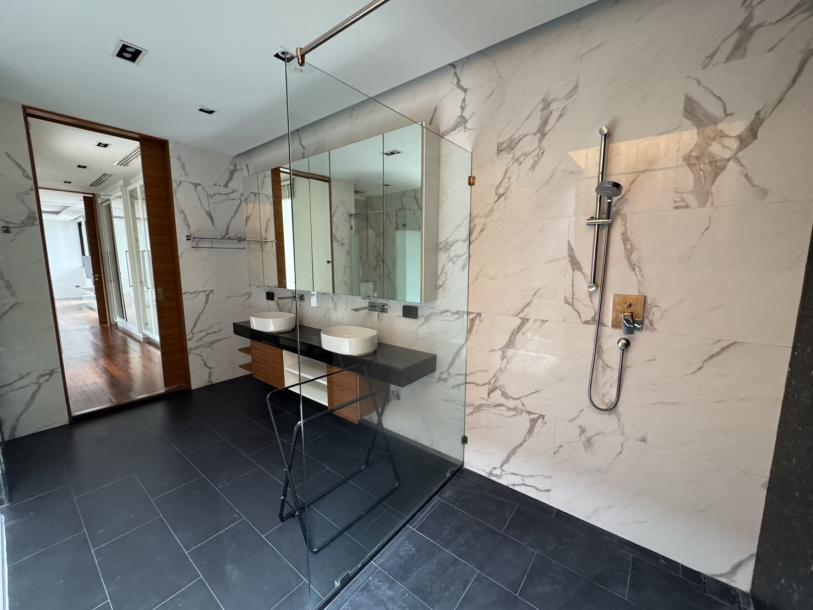 4 Bed, 6 Bath, HouseFor Sale, Phra Khanong, Bangkok