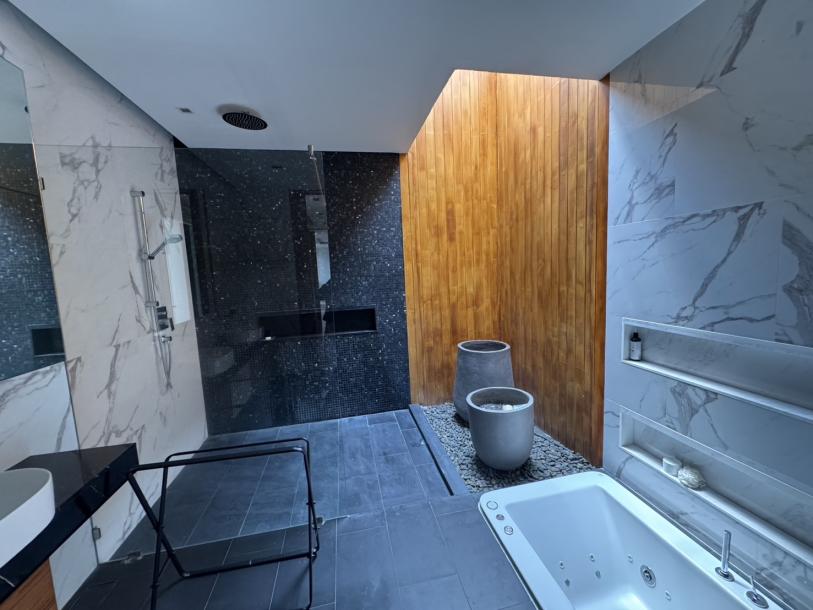 4 Bed, 6 Bath, HouseFor Sale, Phra Khanong, Bangkok