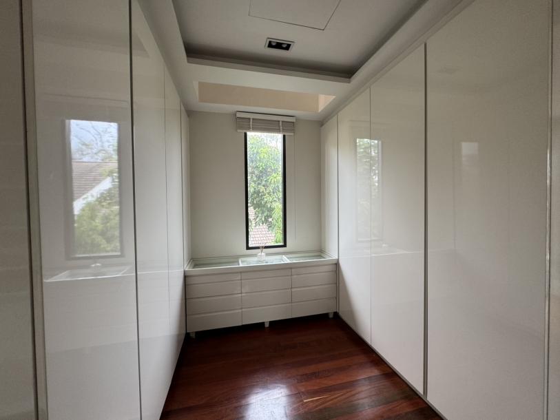 4 Bed, 6 Bath, HouseFor Sale, Phra Khanong, Bangkok