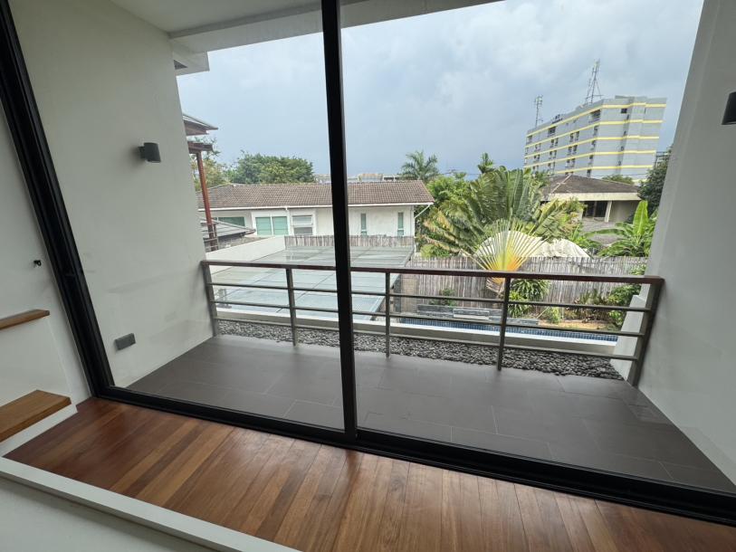 4 Bed, 6 Bath, HouseFor Sale, Phra Khanong, Bangkok