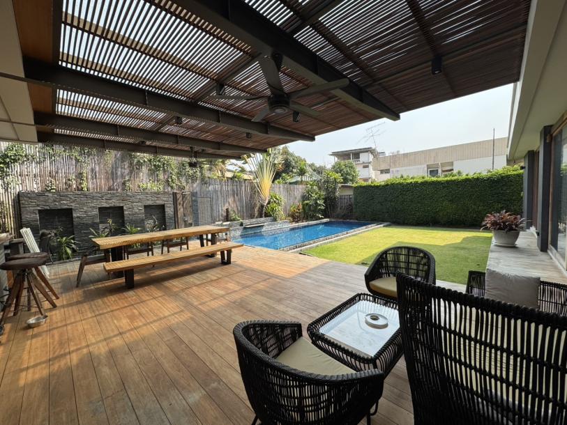 4 Bed, 6 Bath, HouseFor Sale, Phra Khanong, Bangkok