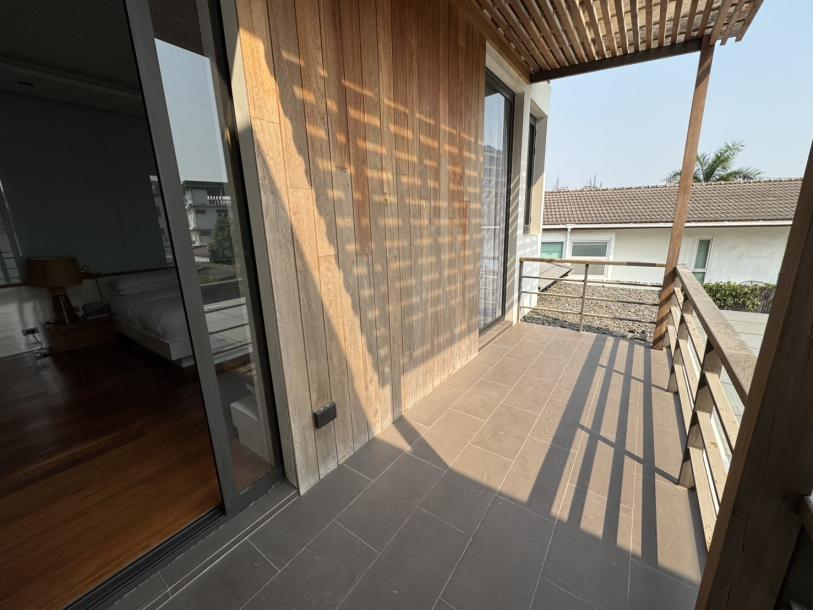 4 Bed, 6 Bath, HouseFor Sale, Phra Khanong, Bangkok