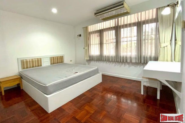 3 Bed, 2 Bath, ApartmentFor Sale, Phrom Phong, Bangkok
