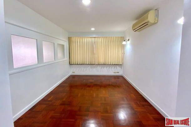 3 Bed, 2 Bath, ApartmentFor Sale, Phrom Phong, Bangkok