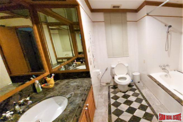 2 Bed, 2 Bath, ApartmentFor Sale, Silom, Bangkok