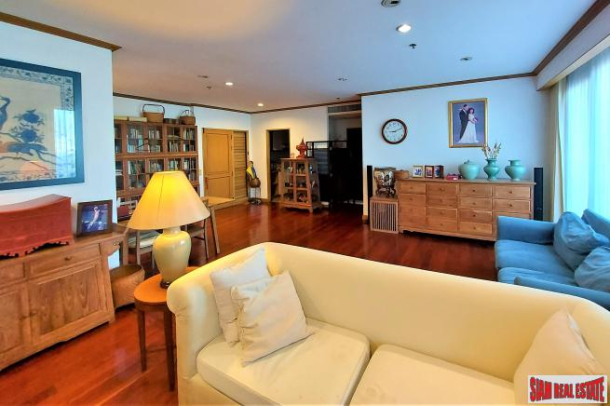 2 Bed, 2 Bath, ApartmentFor Sale, Silom, Bangkok