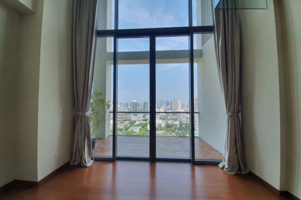 2 Bed, 2 Bath, ApartmentFor Sale, Silom, Bangkok
