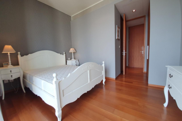 2 Bed, 2 Bath, ApartmentFor Sale, Silom, Bangkok