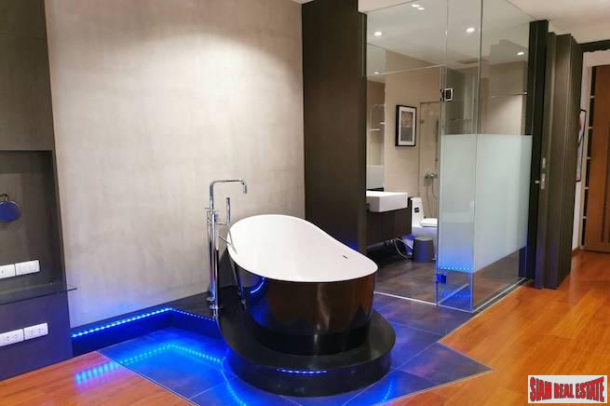 2 Bed, 2 Bath, ApartmentFor Sale, Silom, Bangkok