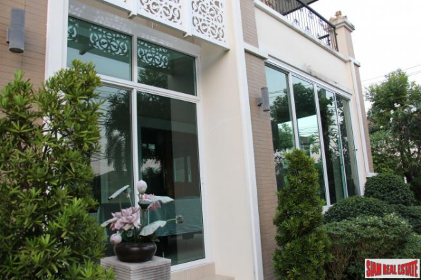 4 Bed, 4 Bath, HouseFor Sale, Silom, Bangkok