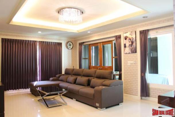 4 Bed, 4 Bath, HouseFor Sale, Silom, Bangkok