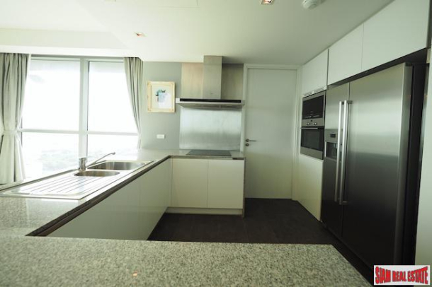 3 Bed, 3 Bath, ApartmentFor Sale, Surasak, Bangkok