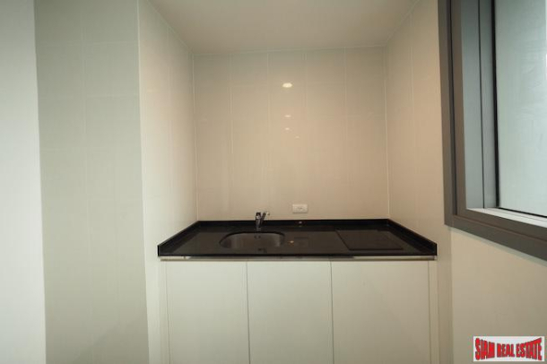 3 Bed, 3 Bath, ApartmentFor Sale, Surasak, Bangkok