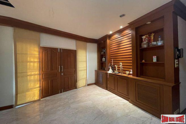 5 Bed, 5 Bath, HouseFor Sale, Bearing, Bangkok 5 Bed, 5 Bath, HouseFor Sale, Bearing, Bangkok