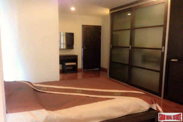 3 Bed, 3 Bath, ApartmentFor Sale, Nana, Bangkok