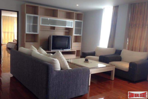3 Bed, 3 Bath, ApartmentFor Sale, Nana, Bangkok