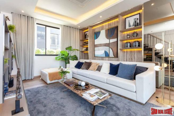 2 Bed, 3 Bath, HouseFor Sale, Phra Ram 9, Bangkok