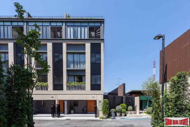 2 Bed, 3 Bath, HouseFor Sale, Phra Ram 9, Bangkok