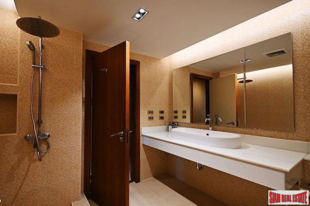 3 Bed, 3 Bath, HouseFor Sale, Phloen Chit, Bangkok