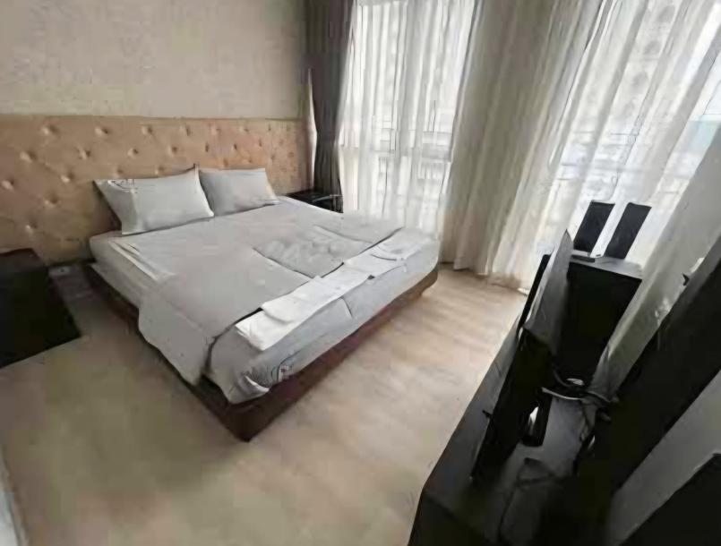 4 Bed, 4 Bath, ApartmentFor Sale, Phetchaburi, Bangkok