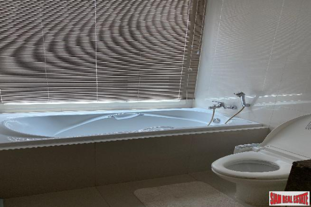 1 Bed, 1 Bath, ApartmentFor Sale, Phrom Phong, Bangkok