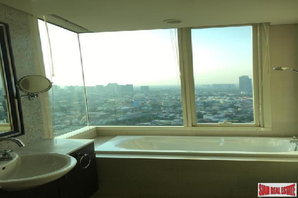 3 Bed, 3 Bath, ApartmentFor Sale, Silom, Bangkok