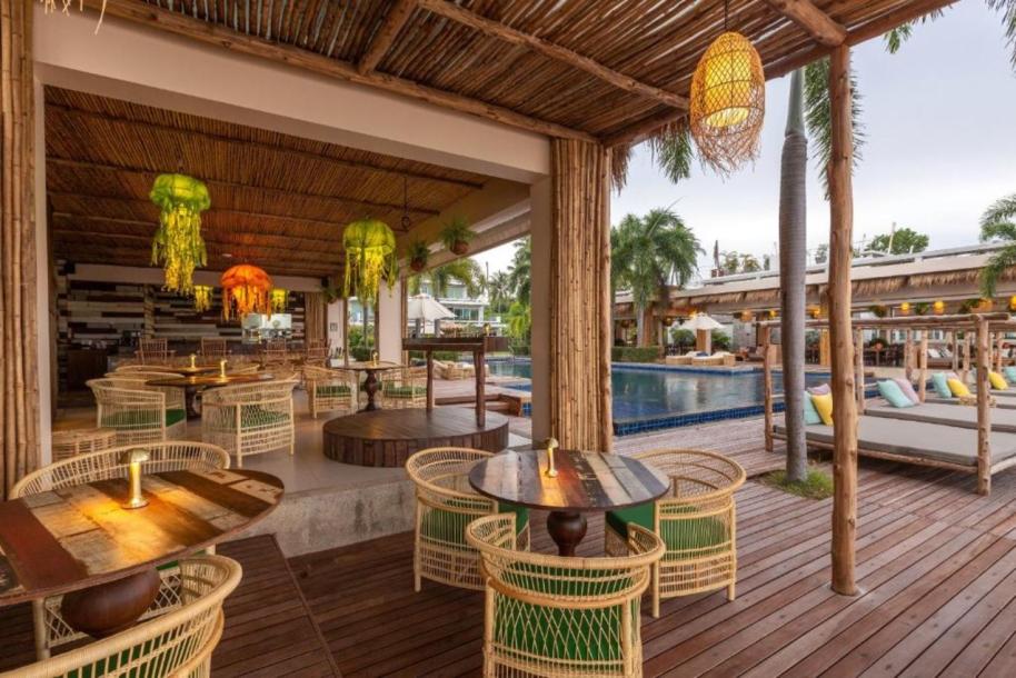 2 Bed, 2 Bath, ApartmentFor Sale, Rawai, Phuket 2 Bed, 2 Bath, ApartmentFor Sale, Rawai, Phuket