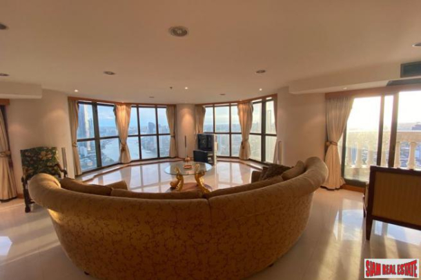 1 Bed, 2 Bath, ApartmentFor Sale, Silom, Bangkok