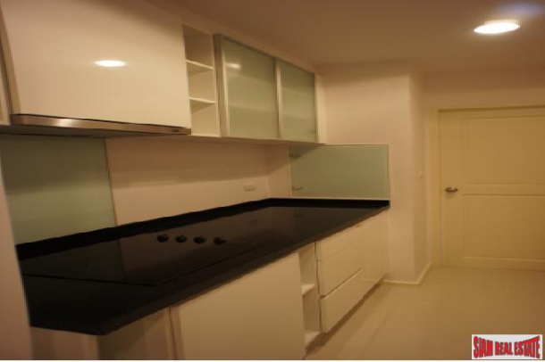 3 Bed, 2 Bath, ApartmentFor Sale, Phrom Phong, Bangkok