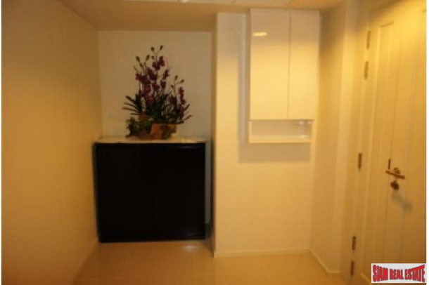 3 Bed, 2 Bath, ApartmentFor Sale, Phrom Phong, Bangkok