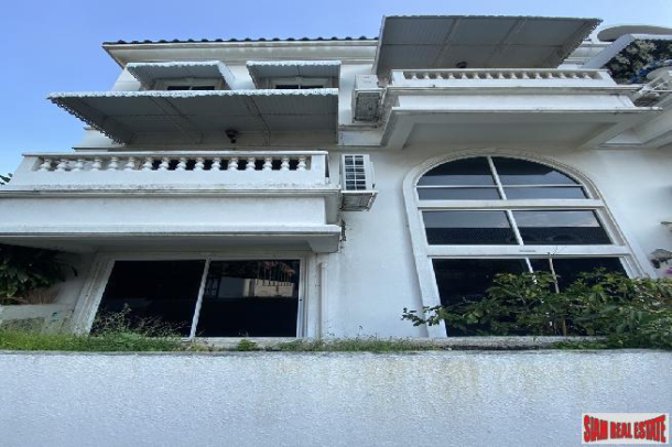 4 Bed, 4 Bath, HouseFor Sale, Asok, Bangkok 4 Bed, 4 Bath, HouseFor Sale, Asok, Bangkok