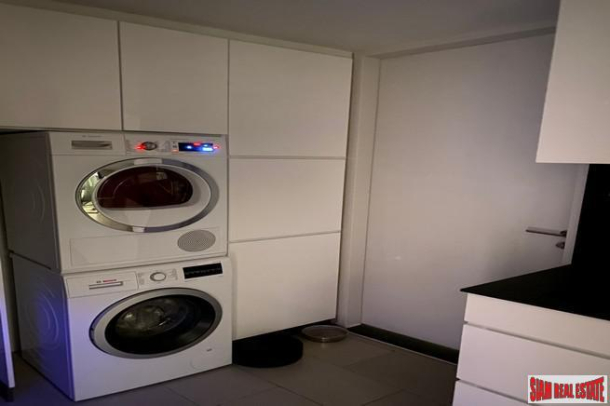 1 Bed, 1 Bath, ApartmentFor Sale, Silom, Bangkok