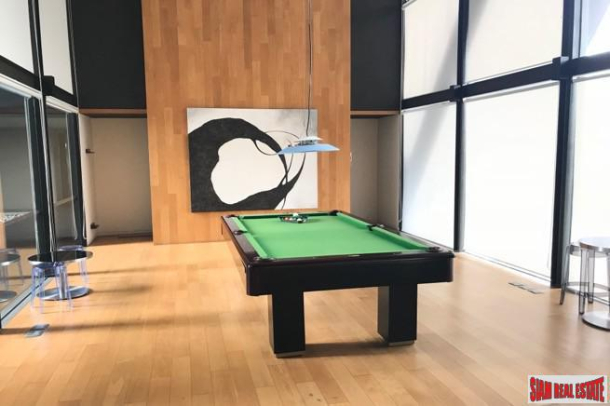 1 Bed, 1 Bath, ApartmentFor Sale, Silom, Bangkok