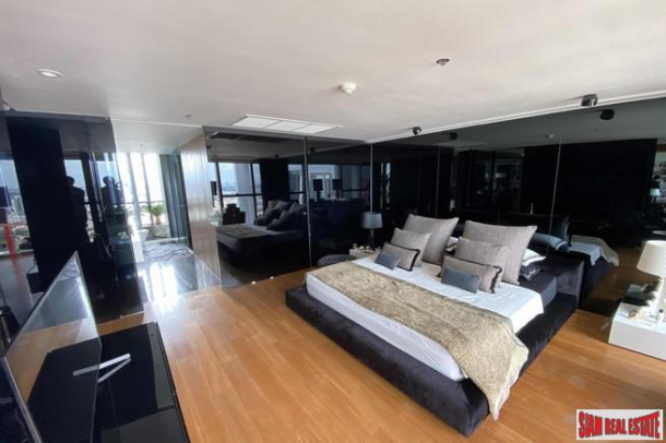 1 Bed, 1 Bath, ApartmentFor Sale, Silom, Bangkok