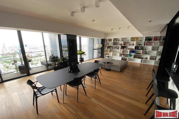 1 Bed, 1 Bath, ApartmentFor Sale, Silom, Bangkok