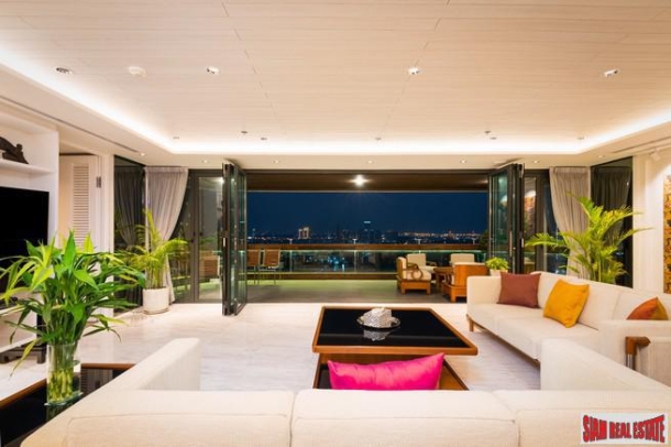 4 Bed, 4 Bath, ApartmentFor Sale, Silom, Bangkok