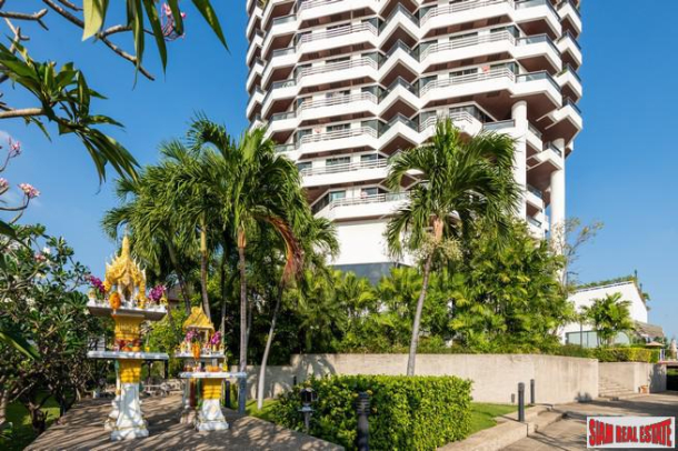 4 Bed, 4 Bath, ApartmentFor Sale, Silom, Bangkok