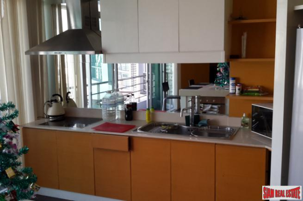 3 Bed, 2 Bath, ApartmentFor Sale, Silom, Bangkok 3 Bed, 2 Bath, ApartmentFor Sale, Silom, Bangkok