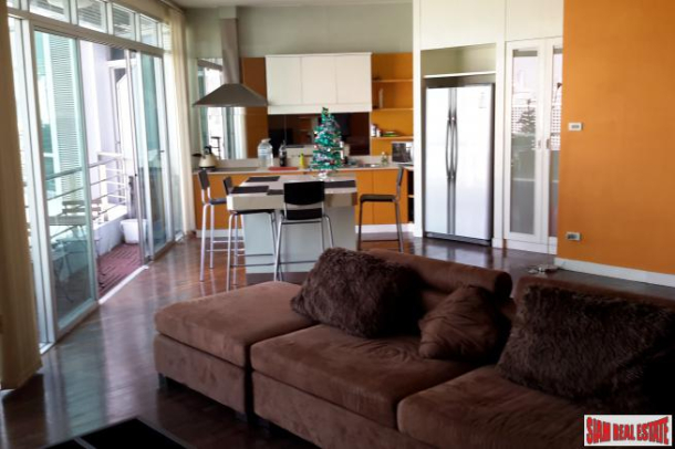 3 Bed, 2 Bath, ApartmentFor Sale, Silom, Bangkok 3 Bed, 2 Bath, ApartmentFor Sale, Silom, Bangkok