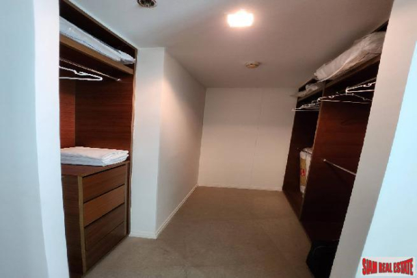 3 Bed, 3 Bath, ApartmentFor Sale, Krung Thonburi, Bangkok