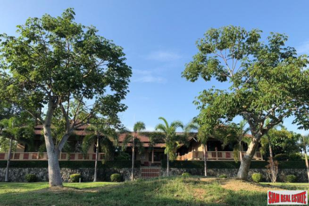 3 Bed, 5 Bath, HouseFor Sale, East Pattaya, Chonburi 3 Bed, 5 Bath, HouseFor Sale, East Pattaya, Chonburi