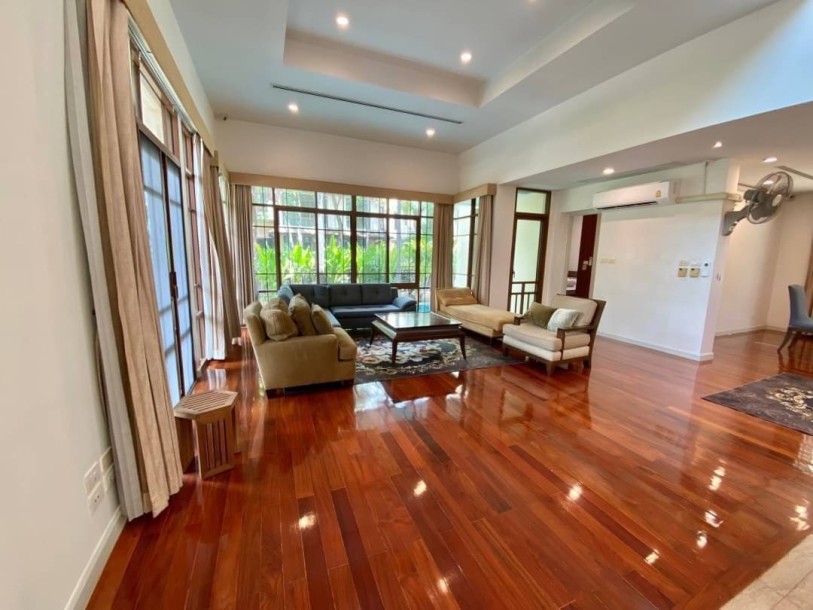 4 Bed, 5 Bath, HouseFor Sale, Phra Khanong, Bangkok 4 Bed, 5 Bath, HouseFor Sale, Phra Khanong, Bangkok