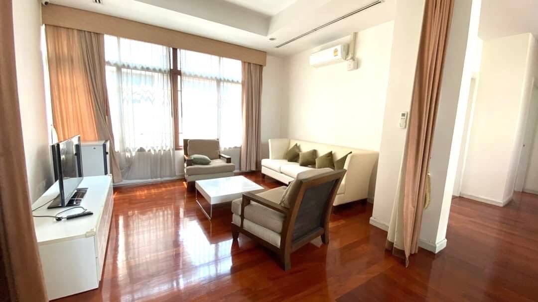 4 Bed, 5 Bath, HouseFor Sale, Phra Khanong, Bangkok 4 Bed, 5 Bath, HouseFor Sale, Phra Khanong, Bangkok