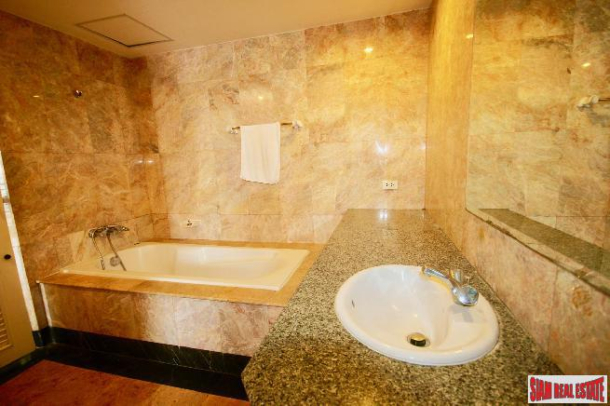 2 Bed, 2 Bath, HouseFor Sale, Phrom Phong, Bangkok 2 Bed, 2 Bath, HouseFor Sale, Phrom Phong, Bangkok