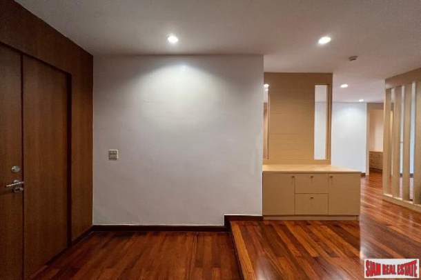 3 Bed, 2 Bath, ApartmentFor Sale, Phrom Phong, Bangkok