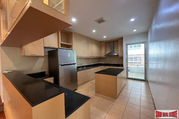 3 Bed, 2 Bath, ApartmentFor Sale, Phrom Phong, Bangkok
