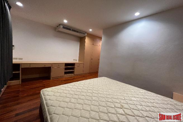 3 Bed, 2 Bath, ApartmentFor Sale, Phrom Phong, Bangkok