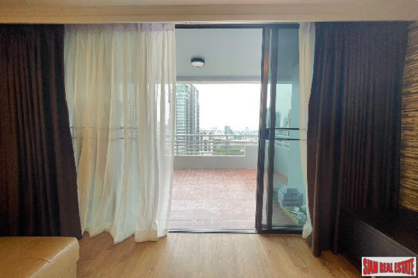 3 Bed, 2 Bath, ApartmentFor Sale, Phrom Phong, Bangkok