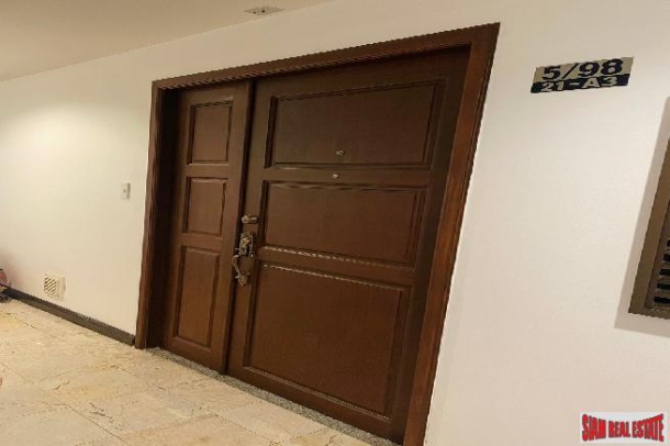 3 Bed, 2 Bath, ApartmentFor Sale, Phrom Phong, Bangkok